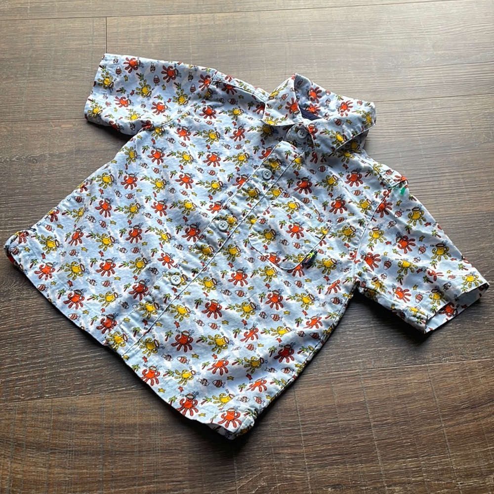 Shortsleeved Button Down